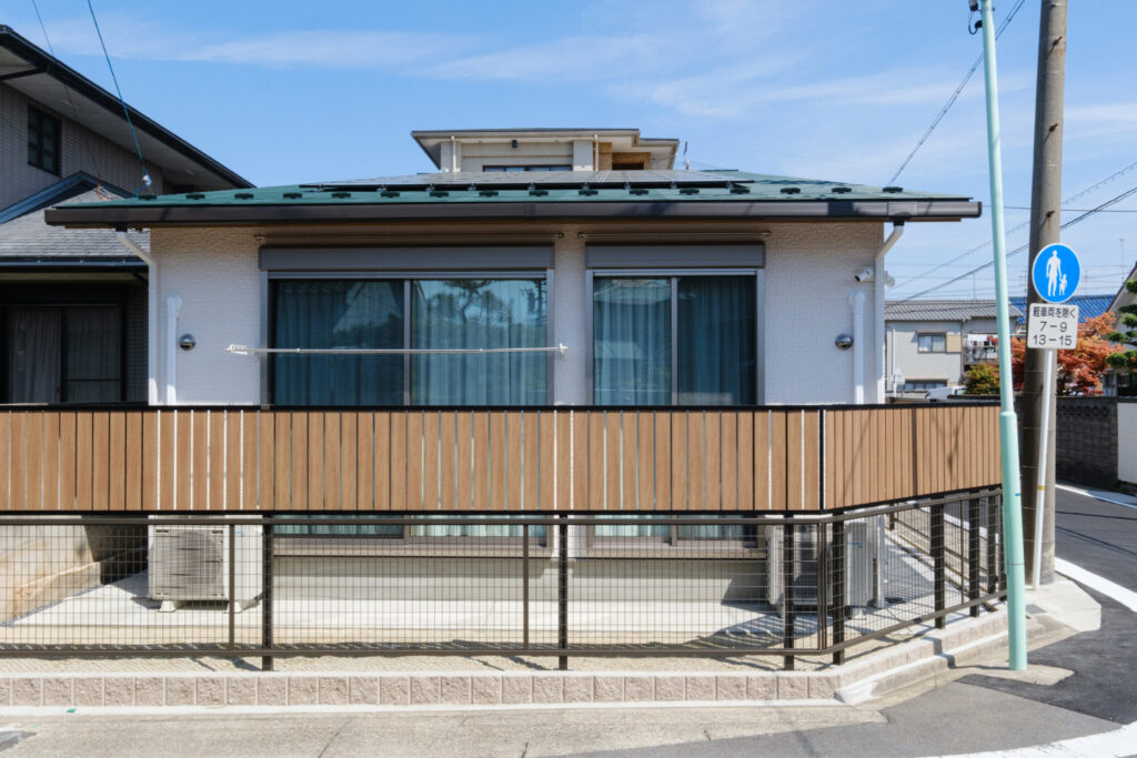 V2Hシステムと太陽光発電の家