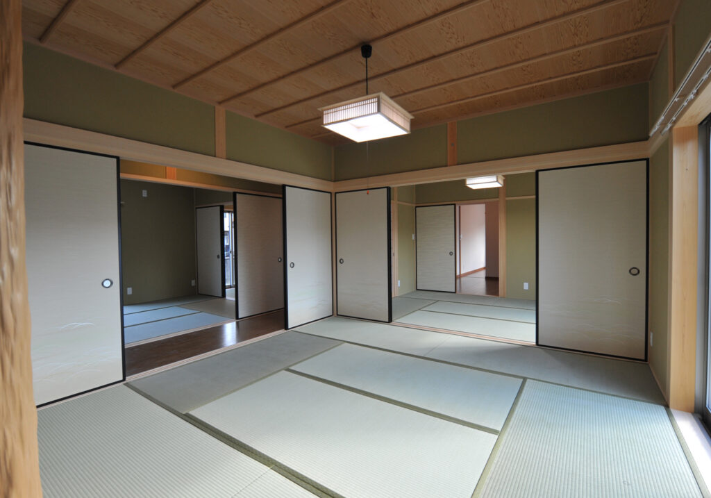 An Earthquake resistant  House 　地震に強い広間のある家